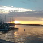 La E Il Mare 풀라